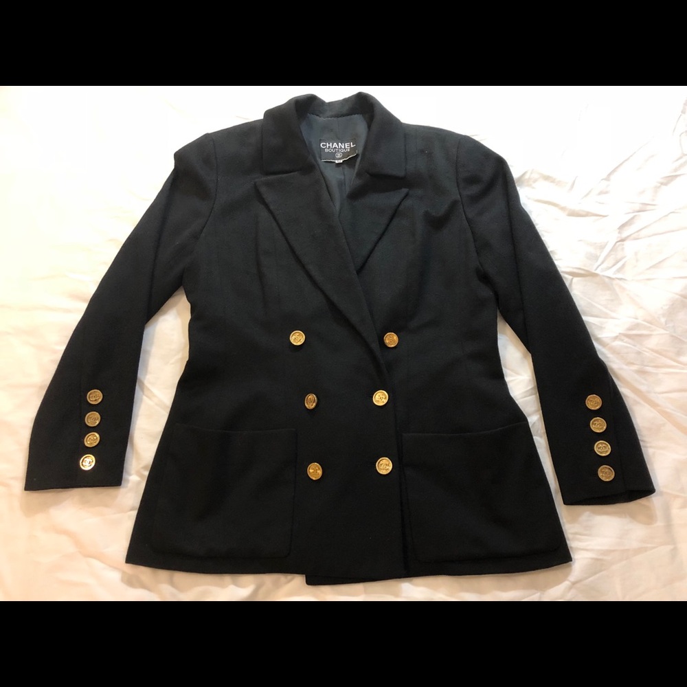 vintage 80s black Chanel gold button jacket 40